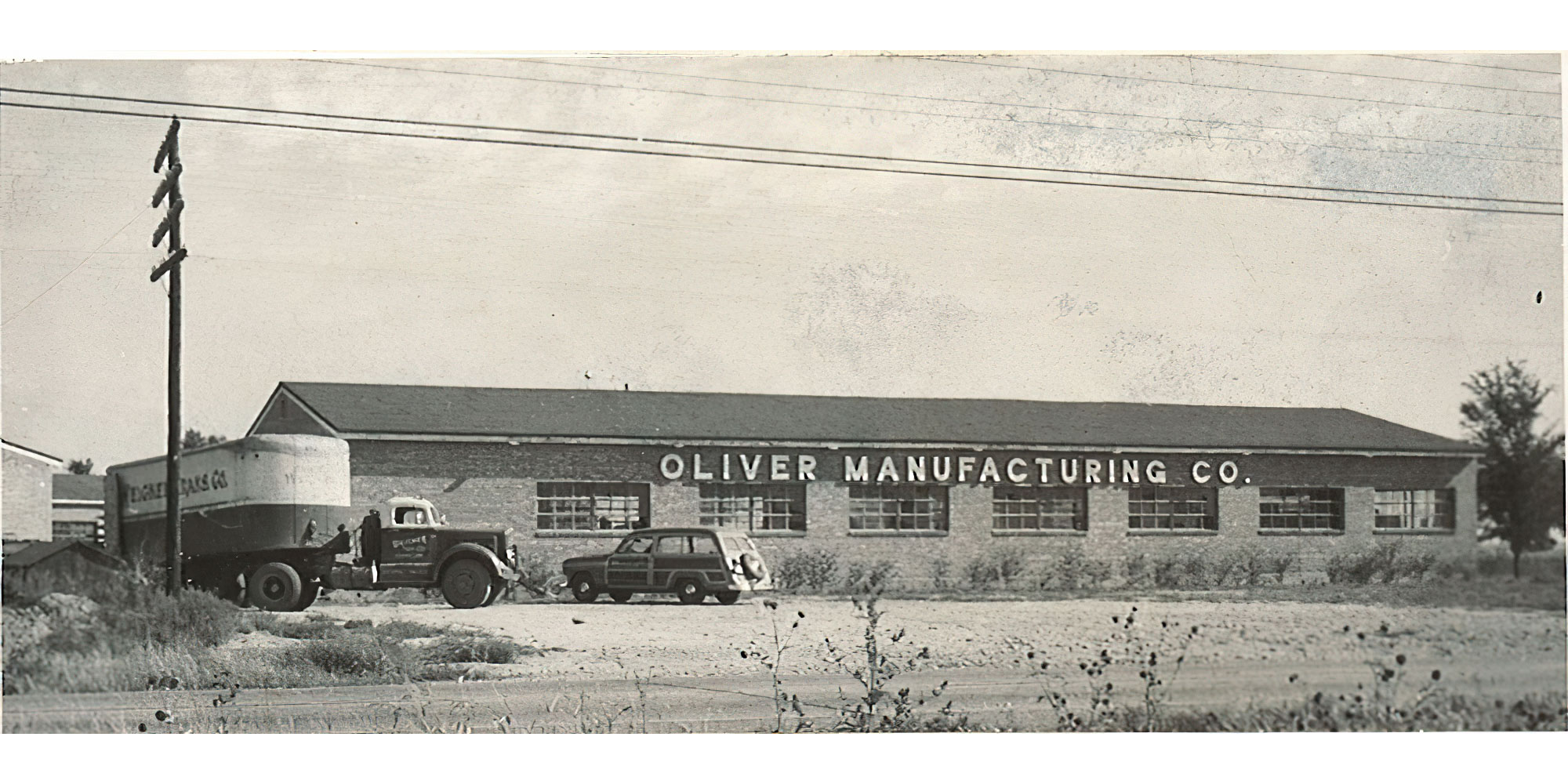 The new Oliver Manufacturing plant as it appeared in 1952.